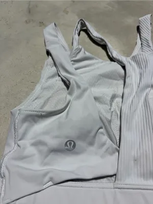 Lululemon high neck y-back train bra medium support c/d cups 4 thumbnail 6