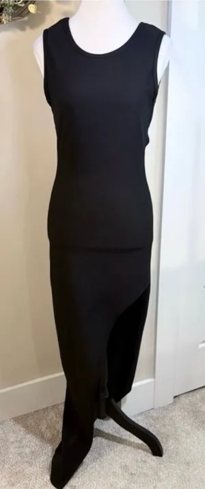 💥Lovers + Friends Passion Black Cutout Maxi Dress with High Slit Sz M🧡 thumbnail 1