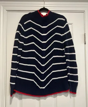 Crown &‎ Ivy sweater size XL thumbnail 1