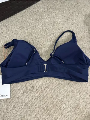 NWT Quince Italian V-Neck Bikini Top navy medium thumbnail 3