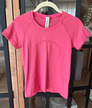Lululemon Swiftly Tech Short Sleeve 2.0 Race Length Guava Pink short sleeve crop thumbnail 1
