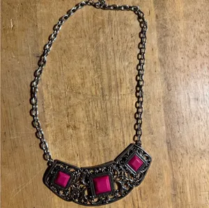 Fashion Statement Silver Tone Necklace thumbnail 3