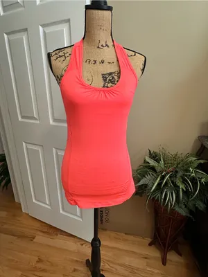 Danskin Now Coral Freeze Racerback Athletic Tank Top Women’s Medium thumbnail 3