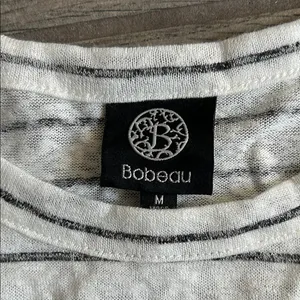 Bobeau Heathered Gray and White Top thumbnail 2