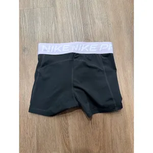 Nike Pro Dri-FIT Women Black Lavender Purple Compression Shorts 3in Inseam S thumbnail 3