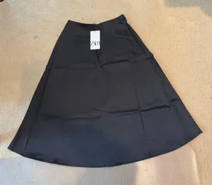 ZARA V Lines Satin Skirt Size S thumbnail 2
