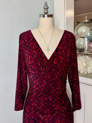 Lauren Ralph Lauren Faux Wrap Sheath Dress Burgundy Black Geometric Ruched Sz 6 thumbnail 3
