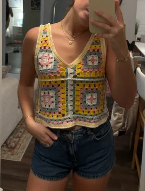 Le Lis Crochet Top thumbnail 1