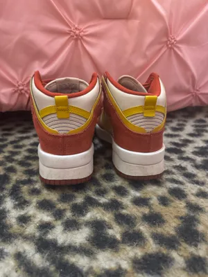 Nike High-Top Dunk Sneakers thumbnail 5
