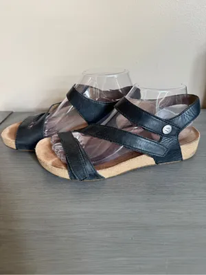 Josef Seibel Womens Black Leather Tonga Sandals EU 39 US 8.5 thumbnail 3