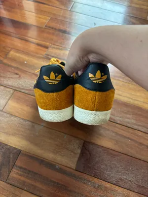 adidas gazelle men’s sneakers thumbnail 5