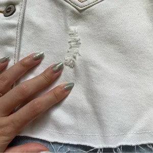 Hollister Cream Crop Denim Trucker Jacket Distressed Raw Hem Size S thumbnail 4