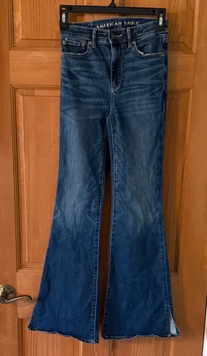 American Eagle Outfitters Size 0 Super Hi-Rise Flare Dark Blue Stretchy Jeans thumbnail 1