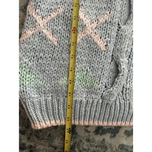 Vintage Hand Knit Sweater Short Sleeve Blue Pink VNeck Chelsea Place Size Medium thumbnail 4