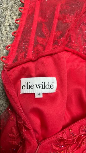 Ellie Wilde Prom Dress thumbnail 5