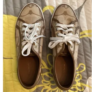 Coach Dee Signature Canvas Sneakers Sz 7B thumbnail 4