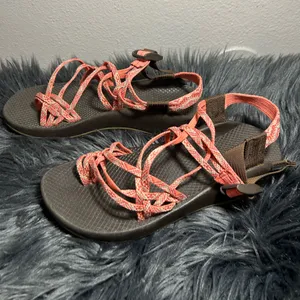 Chacos ZX/2 Vibram Brown Base w/ Red/Woven Printed Straps Sandals Coral Sz 9 thumbnail 3