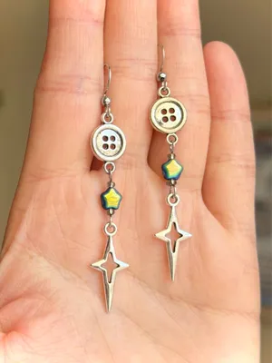 Handmade y2k funky fairy dangle earrings🌟🩵 thumbnail 4