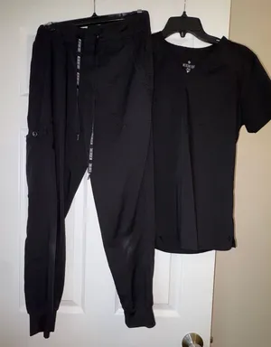 Med Couture Black Scrub Jogger Pants with V-Neck Top Set thumbnail 1