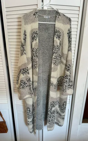 Dex Fuzzy kimono cardigain thumbnail 4