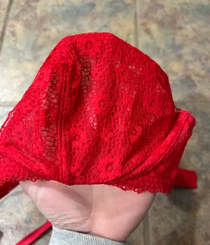 victoria’s secret large red lace bralette thumbnail 2