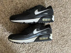 Nike Air Max Sneakers Black White thumbnail 4