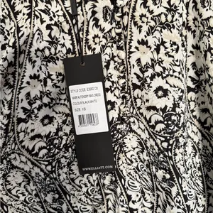$189 New Elliatt Autonomy Dress - Black &White - XS thumbnail 5