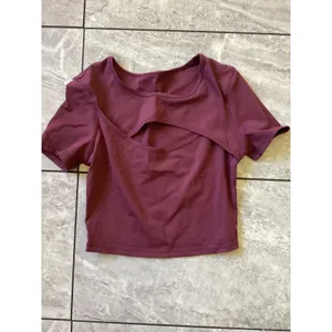 Halara NWOT Burgundy Cutout Double Layer Crop Top Short Sleeve Athletic Small thumbnail 2