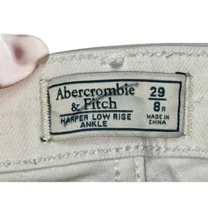 Abercrombie & Fitch Harper Low Rise Ankle White Denim Eyelet Hem Jeans Size 29 8 thumbnail 3