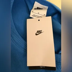 Nike Women's Blue Ribbed Crop Top Med thumbnail 4