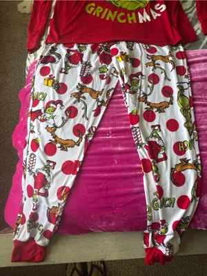Women’s ' Red Grinchmas Pajama Set thumbnail 2