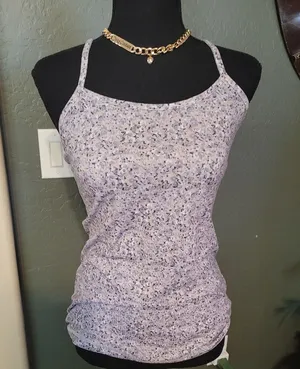 Lululemon tank top thumbnail 1