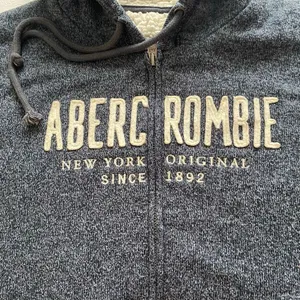 Abercrombie & Fitch Sherpa Lined Zip Hoodie Blue Logo Jacket Size L thumbnail 6