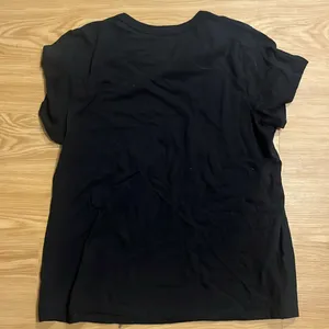 Old Navy Black 'Ghouls Night‎ Out' Skeleton Halloween Tee Large NEW thumbnail 5