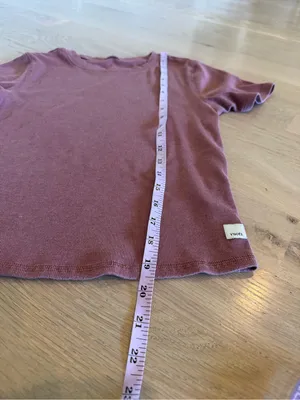 Vuori Pose Fitted ribbed Tee mauve women’s size medium thumbnail 4