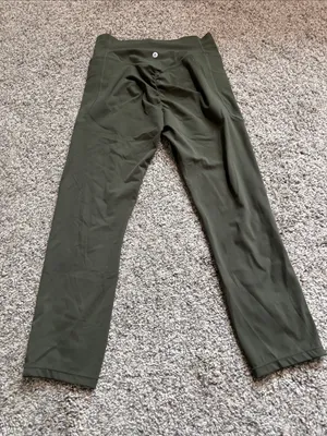 Halara UltraSculpt Scrunch Butt Leggings size small thumbnail 3