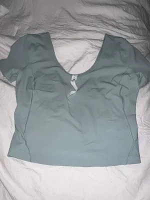 Lululemon Align T-Shirt thumbnail 2