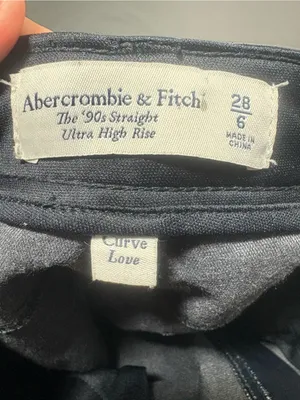ABERCROMBIE & FITCH The ‘90s Straight Ultra High Rise Faux Patent Leather Pants thumbnail 4