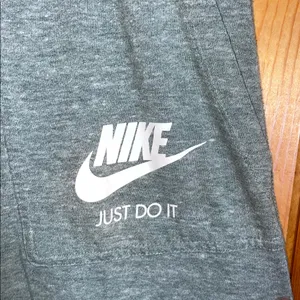 Nike green Capri Sweatpants size large lounge vintage pants sweatpants loose fit thumbnail 2