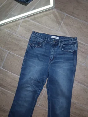 Vervet Flying Monkey High-Rise Flare Jeans in Dark Blue Wash thumbnail 8