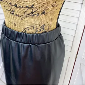 Michael Kors Lace Trim Faux Leather Slip Skirt‎ Black Midi Pencil Elastic XS thumbnail 8