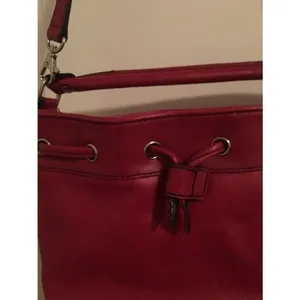 Tommy Hilfiger Women's Crossbody Shoulder Handbag Tote Purse Red thumbnail 4