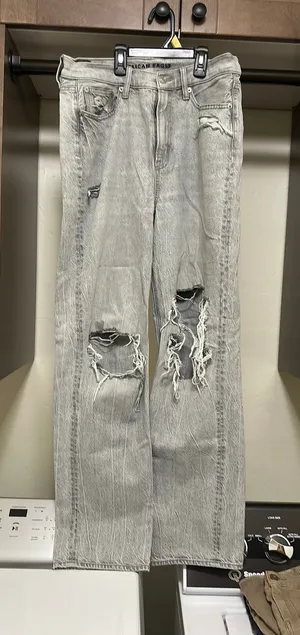 American Eagle Jeans Comfort Stretch Waistband Mom High-Rise thumbnail 1