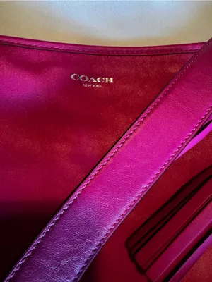 Coach Leather Vintage Shoulder Bag in Fuchsia thumbnail 10