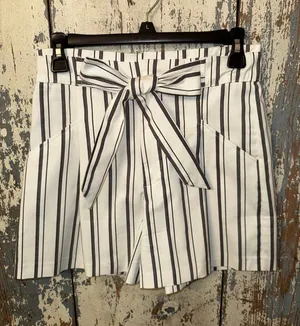 Zara paperbag shorts striped with belt, size Small thumbnail 1