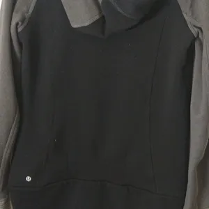 Lululemon Gray Black Full Zip Scuba Hoodie Hooded Warmup Jacket Size 6 thumbnail 7