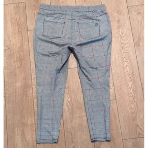 Seven7 Womens Plus XXL 2X Plaid Leggings Pull On Pants Red Black White thumbnail 4