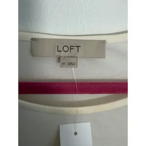 Ann Taylor Loft Cream Long Sleeve‎ long top size medium NWT thumbnail 2