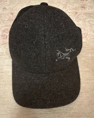 Arc'teryx Hat  thumbnail 1