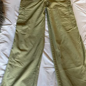 Olive Green Cargo Pants Size XS thumbnail 6